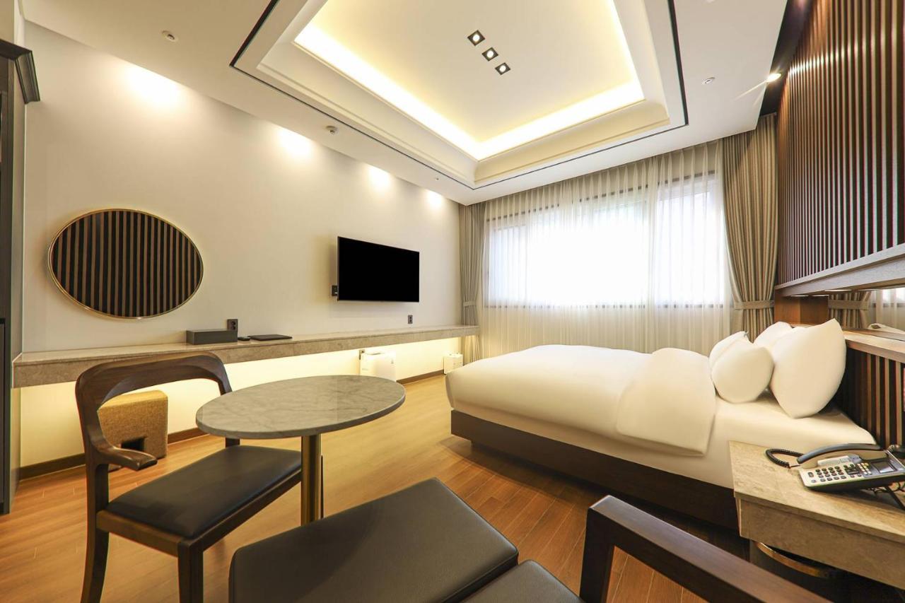 Hotel Demer Mokpo Zewnętrze zdjęcie
