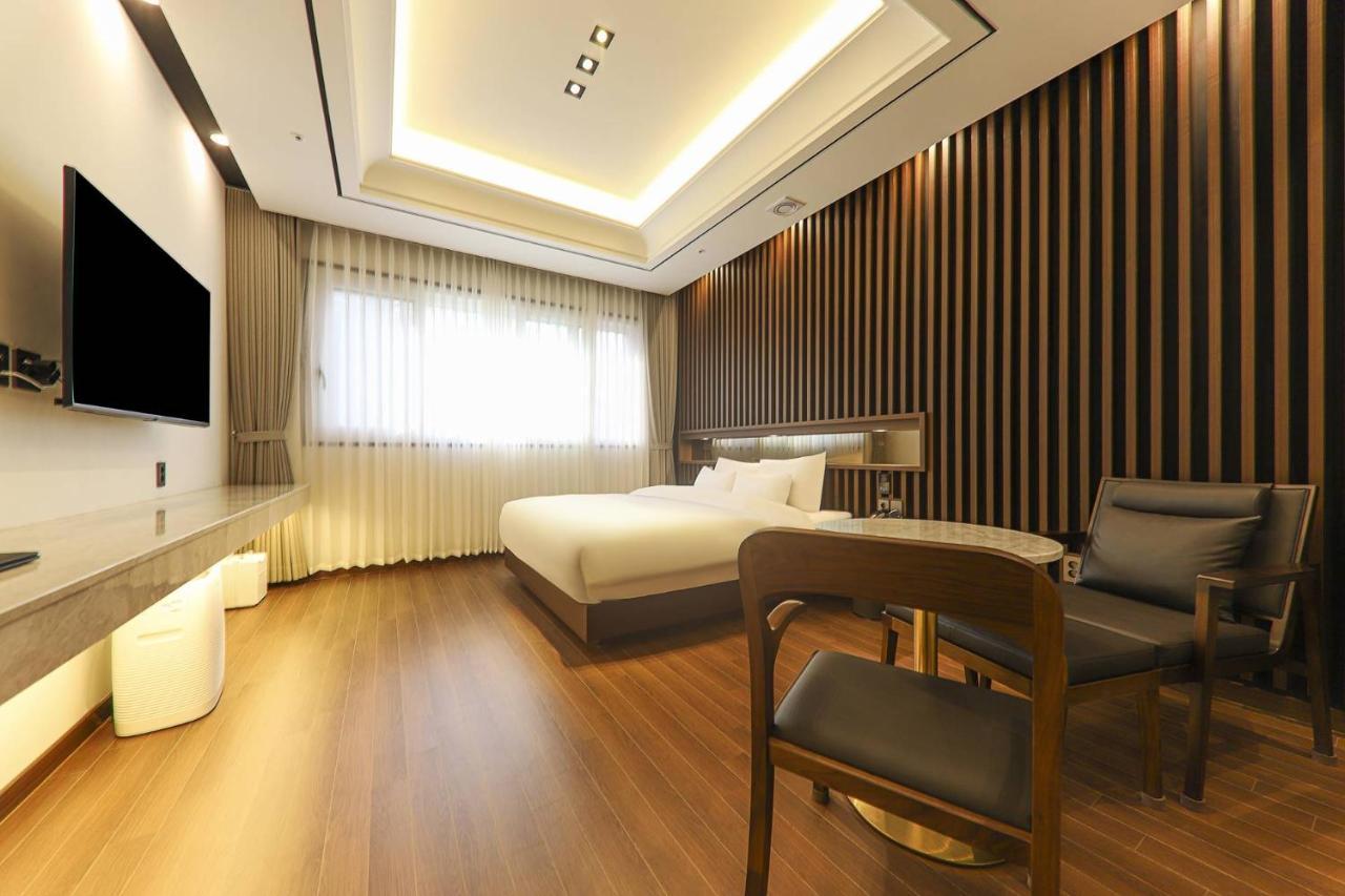 Hotel Demer Mokpo Zewnętrze zdjęcie