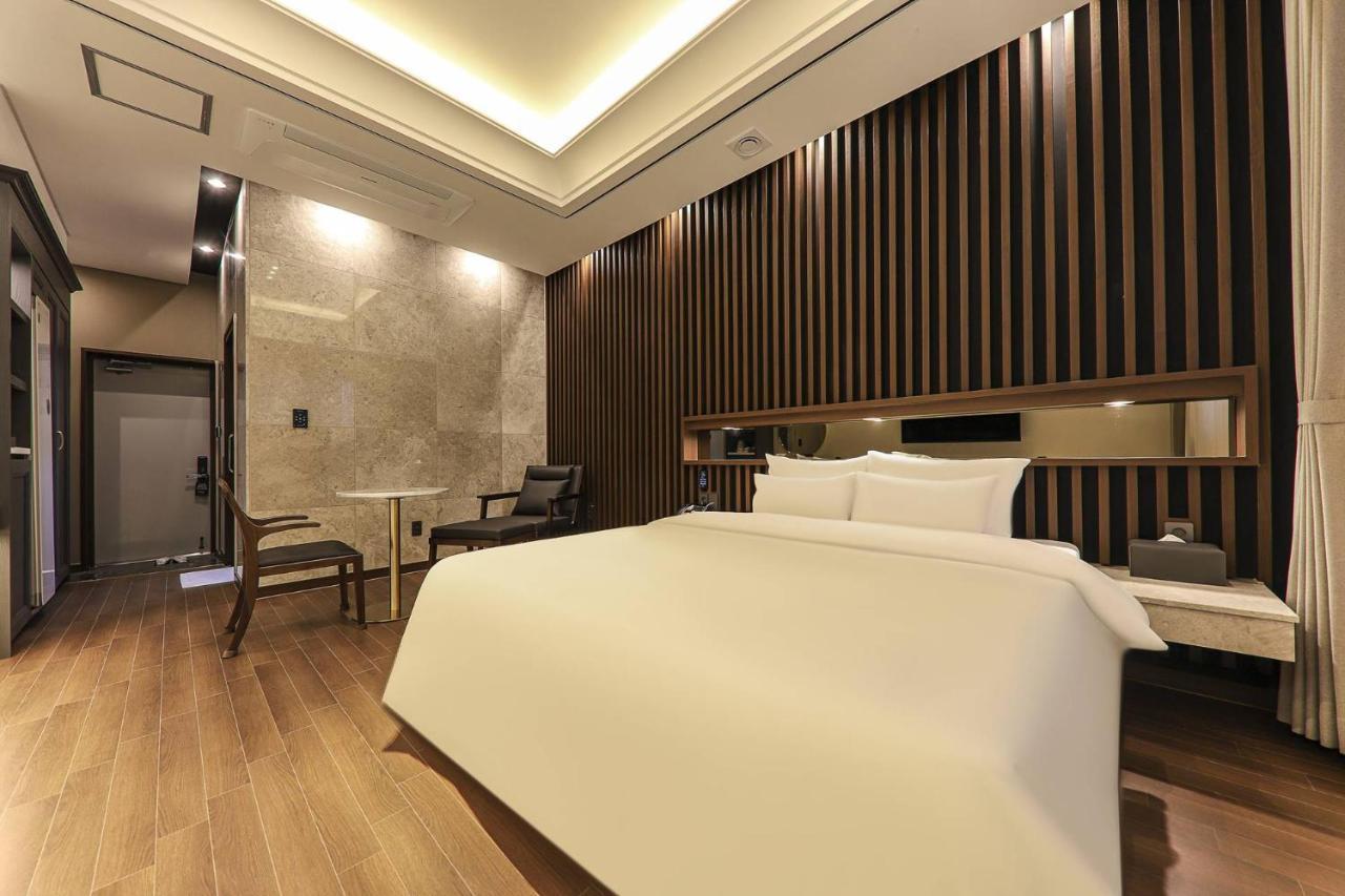 Hotel Demer Mokpo Zewnętrze zdjęcie