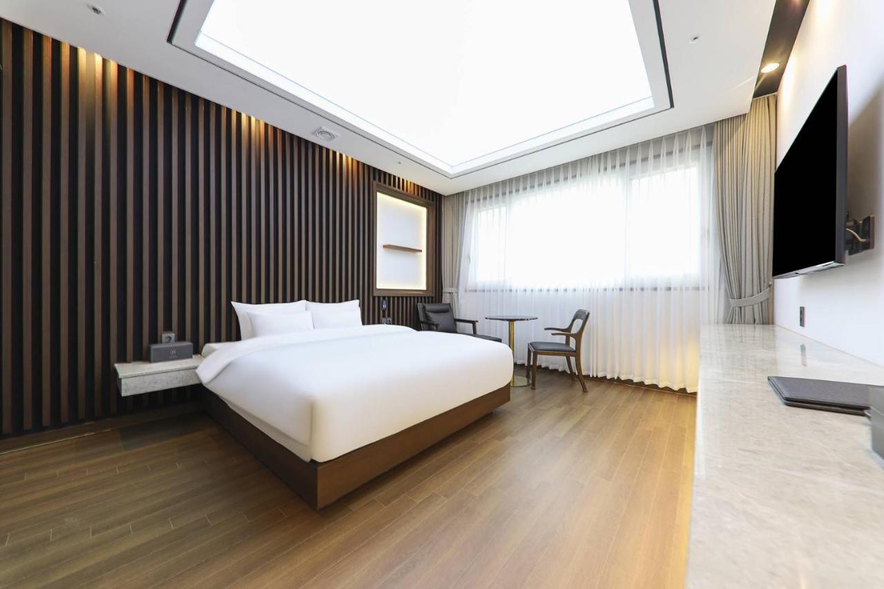 Hotel Demer Mokpo Zewnętrze zdjęcie