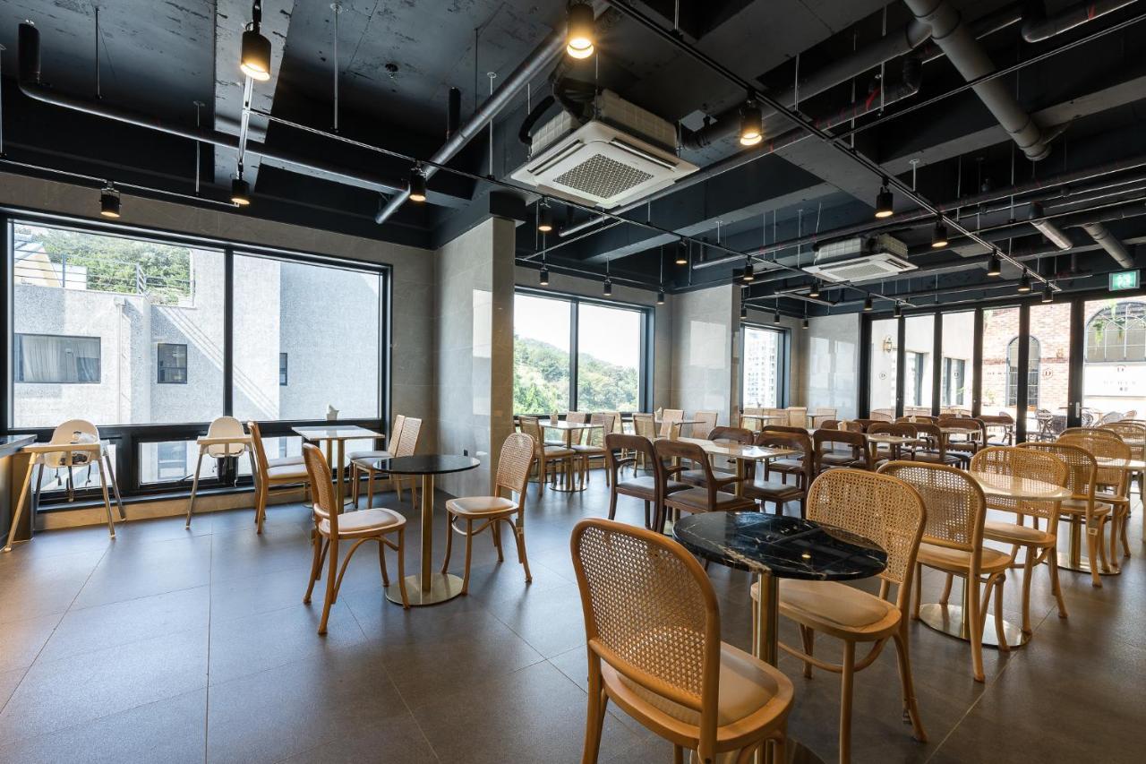 Hotel Demer Mokpo Zewnętrze zdjęcie