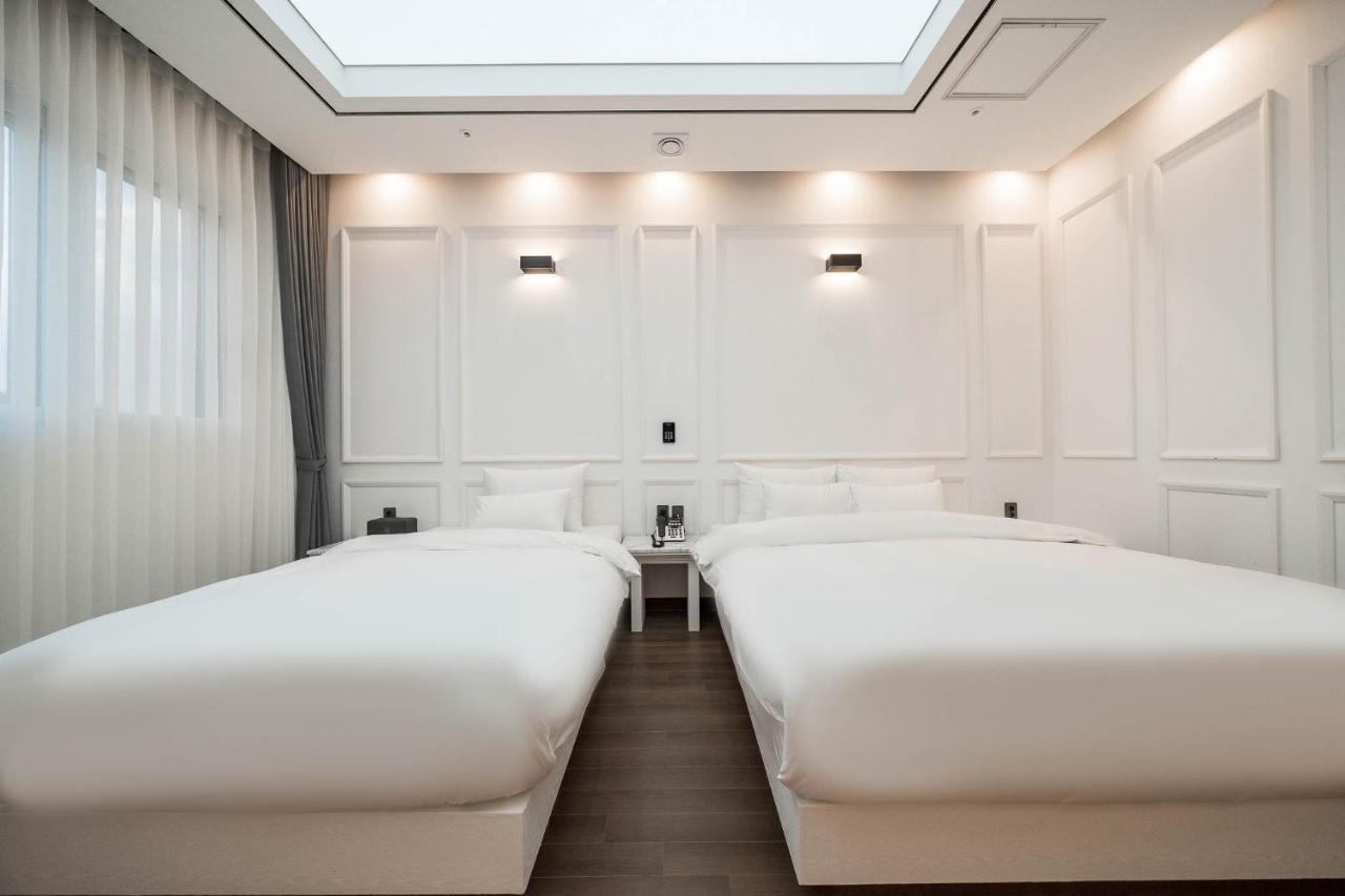Hotel Demer Mokpo Zewnętrze zdjęcie